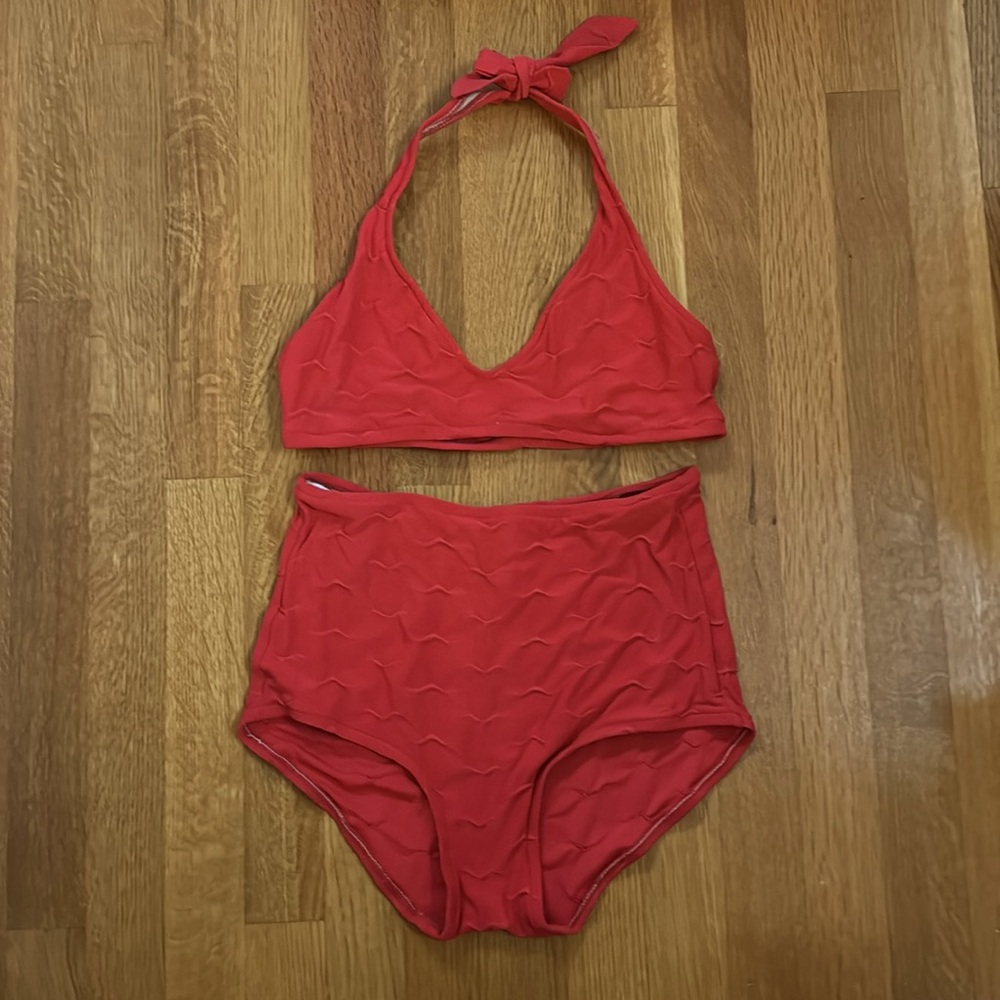 Calvin Klein vintage bikini in red, size 8. Tie top. High waisted. Some wear.